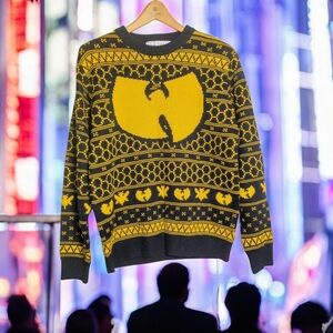 Live Nation Wu Tang Clan Sz M Yellow Black Men's Sweater Killer Bees